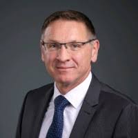 200+ Profile mit dem Suchbegriff „Federer“