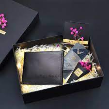 About to google best gifts for boyfriend for the umpteenth time? 1pcs Lot Custom Name100 Genuine Leather Wallet Personalized Wedding Groom Groomsmen Gifts Boyfriend Father Birthday Gift Party Favors Aliexpress