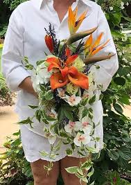 Bird Of Paradise Bouquet Care Wild Enchanted Bird Of Paradise And Calla Lily Cascading Bridal Bouquet Bird Of Paradise F Bird Of Paradise Wedding Calla Lily Bouquet Wedding Paradise Flowers