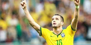 Iniciando a temporada 2017 em altíssimo nível na china, renato augusto foi o responsável por um grande lance que terminou no travessão adversário e sofreu o pênalti do gol do beijing guoan na partida desse domingo (5). Fussball Renato Augusto Im Visier Von Schalke Ein Exzellenter Spieler Haz Hannoversche Allgemeine