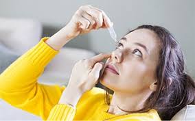 Typische symptome für eine bindehautentzündung (konjunktivitis) sind tränende, juckende augen, häufig begleitet von einem fremdkörpergefühl im zum arzt sollte man, wenn sich die sehrkraft verschlechter oder die symptome immer schlimmer werden. Einfache Bindehautentzundung Oder Ab Zum Arzt Marien Apotheke