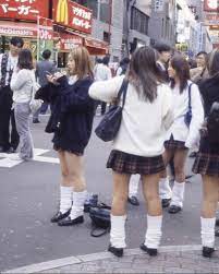 The Return of The Loose Sock, Early Gyaru Roots to Y2K Punk Right Now  — sabukaru