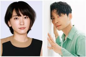星野源と新垣結衣が１９日、電撃結婚を発表した。 ２人はそれぞれの所属事務所を通じて、コメン 「私たち、星野源と新垣結衣は、このたび結婚する運びとなりました事をご報告させていただきます。 」とつづった。 報告の最後には、「星野源 新垣結衣」と直筆の連名を添えた。 Z7 Xxfc Lvmxpm