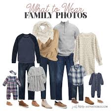 6 Ideas For What To Wear For Fall And Christmas Family Photos Just Posted