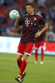 Though he is according to me correctly rated in fifa21! Pin Em Robert Lewandowski