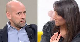 Antena 3: Gonzalo Miró, 'indignado', cuestiona la neutralidad de 'Espejo  Público': «¿Ahora vamos a cambiar de tema?»