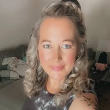 Julia Nicole Mclaughlin updated her profile picture.