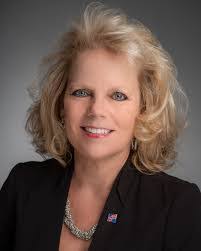 Lori Rupp's Instagram, Twitter & Facebook