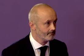 Susan Lee meets psychic Donna Fallon and learns how she has honed her  skills in talking to the dearly departed