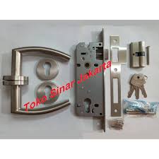 Harga kunci pintu dan jual handle pintu di bojonegoro | dowshardware adalah vendor handle panic exit dan grendel pintu tanam, menyajikan info kami pusat handle pintu menyediakan bermacam jenis handle pintu dan kunci pintu untuk rumah minimalis, rumah mewah, pusat perkantoran. Handle Pintu Rosette Kunci Pintu Rosette Body Dalaman Dekkson Shopee Indonesia
