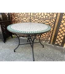 Fliesen sind ein traditioneller baustoff für küche, wohnzimmer und bad. Mosaik Tisch Rund Grun Fez Fliesen Akhdar Mudawar Modell