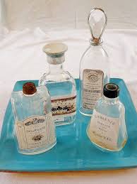 Glass bottle, rubber stopper, flip off cap, pharmaceutical glass bottle, glass cartridge. Vintage Glass Bottles Vintage Inspired French Perfume Labels Soldered Glass Prism Topper Lavander Eau De Toilette Medicine Bottle Violet Perfume Bottles Small Perfume Bottles French Perfume Bottles