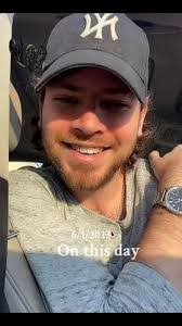 Elvis Reid's Instagram, Twitter & Facebook