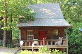 Pickwick cabin rentals on pickwick lake have lots to offer even serious sport anglers with full service marinas and fantastic pickwick lake fishing. Shadowbrook Pickwick Cabin Rentals 731 926 0803