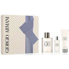An intensely sensual men's fragrance collection with citrus notes. Giorgio Armani Acqua Di Gio Pour Homme Gift Set Eau De Toilette Spray 100 Ml