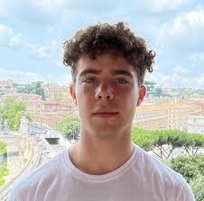 Hi everyone My name is Giulio Melotti, and I'm an Italian student. I  recently graduated with a Master's degree in Sustainable Agriculture. In  November, I'll be starting an internship in Bleiswijk with