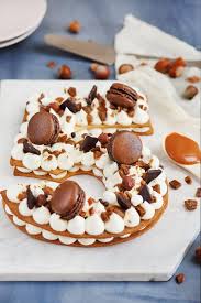 Number Cake Chocolat Et Caramel Chefnini Recette Gateau Danniversaire Patisserie Gateau Recette Dessert Noel