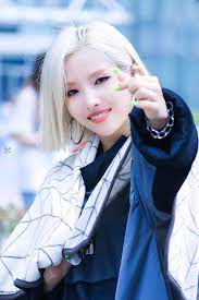 * cultural appropriation * line distribution yep, just those 2. Kunst Gidle Soyeon Kpop Antiquitaten Kunst Destiny2raiding Com