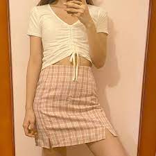 BM風粉紅色格仔短裙, 女裝, 連身裙& 套裝, 連身短褲- Carousell