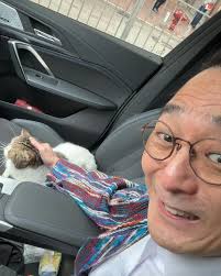 乖到咁唔駛忍&等以後去邊都可以車埋你去😻