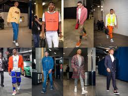 Il est drafté en quatrième position en 2008 et passe 11 saisons avec le thunder d'oklahoma city avant de rejoindre, en 2019, les rockets de houston et james harden, un ancien coéquipier à oklahoma city. Style Seminar Russell Westbrook The Mcgill Tribune