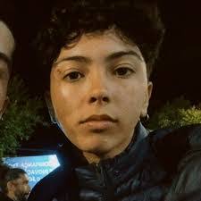 Clara Lemos's Instagram, Twitter & Facebook