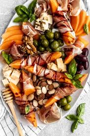 Then cut the melon into even chunks and toss in the remaining juice of the 2 limes. Prosciutto Wrapped Cantaloupe The Best Proscuitto Melon Appetizer