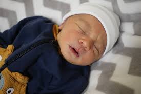 😍 O álbum dos bebês está de volta! 📸 Nosso querido projeto esteve  suspenso durante o mês de maio em razão da enchente histórica que abalou  todo o nosso estado. Mas, entendemos