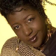 Lori Perri's Instagram, Twitter & Facebook