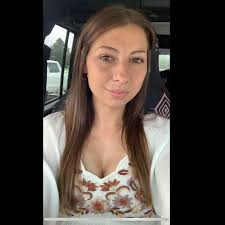 What is the cheapest way to get into Dollywood for two days?