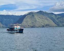 Tujuh Semeja Danau Laut Tawar Takengon Aceh, buatan AI