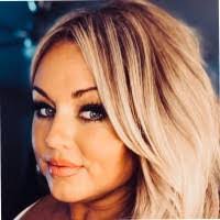 Shannon Beckstead's Instagram, Twitter & Facebook