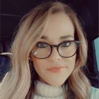 Rachel Auxier's Instagram, Twitter & Facebook