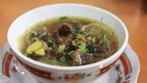 Tinorangsak or tinoransak is an indonesian hot and spicy meat dish that uses specific bumbu (spice mixture) found in manado cuisine of north sulawesi, indonesia. Resep Cara Membuat Soto Kambing Enak Banget Bikin Nagih Lifestyle Fimela Com