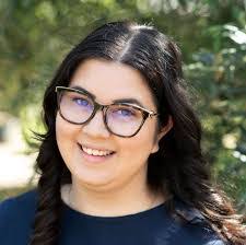 Kerry Street's Instagram, Twitter & Facebook