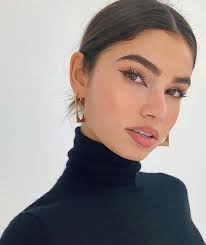 Alexa Sinn (alexasinn)