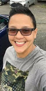 En la foto, Mayra Enid Nevárez Torres, la mujer que alegadamente, provocó  el accidente en el que murió Justin Santos, de 21 años, y hermano del  cantante de música urbana Austin Agustín