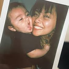 Jane Sipe's Instagram, Twitter & Facebook