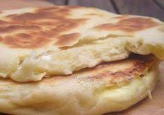 Ingredients 1 Kg De Farine 2 œufs Sel 2 Cuilleres D Huile 1 Sachet De Levure Instantanee Lait La Quantite Suffisante Pou Recette Recettes De Cuisine Cuisine
