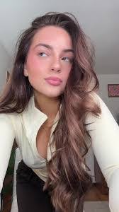 Madelyn Bentley's Instagram, Twitter & Facebook