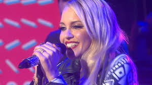 Eden xo sings 'Too Cool to Dance'