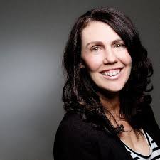 Sonia Coates's Instagram, Twitter & Facebook