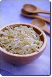 Recette De Salade De Chou Blanc A La Vietnamienne Comme Dans Les Restos Japonais Recettes De Cuisine Salade De Chou Blanc Recette De Salade De Chou