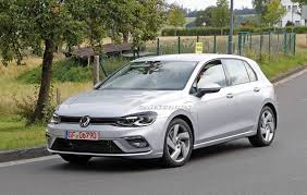 2020 Volkswagen Golf Ortaya Cikti Volkswagen Volkswagen Golf Otomobil