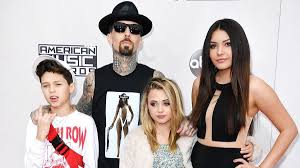 Shanna lynn moakler (born march 28, 1975) is an american model, actress, reality television star and beauty queen. Shanna Moakler Shannamoakler Twitter Travis Barker Cute Kids Shanna Moakler