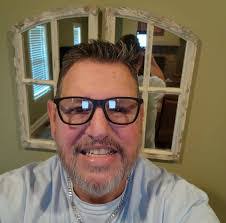 Mike Farmer's Instagram, Twitter & Facebook