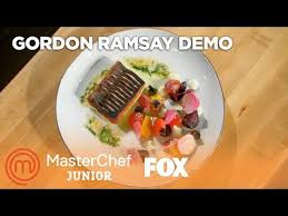Gordon Ramsay S Pan Roasted Sea Bass With Cauliflower Puree Season 5 Masterchef Junior Youtube Gordon Ramsay Cauliflower Puree Chef Gordon Ramsay