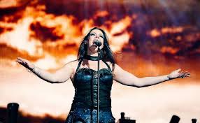 Floor Jansen Singing In Nightwish As A Permanent Member Now Awesome Jansen Female Singers Flooring