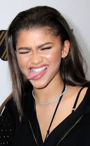 Daya By Zendaya Pop Up From Party Pics Hollywood The Spider Man Homecoming Actress Makes A Funny Face At The Known Gallery Funny Faces Zendaya Hollywood