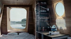 Tamas Bene Designs Houseboat That S In Harmony With Its Surroundings
